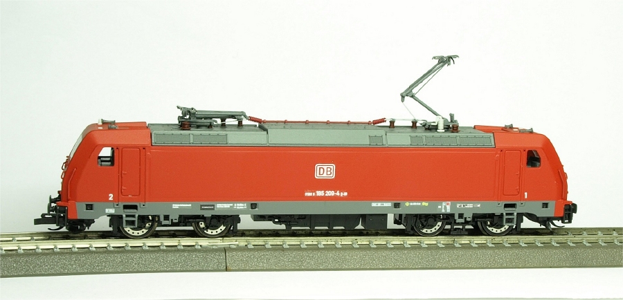 E185 DB - gesupert