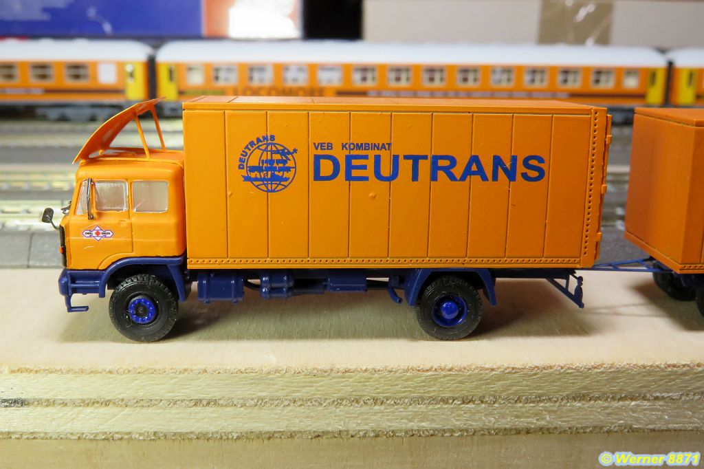 W015_Koffer-Transportzug "DEUTRANS" v. Ostsee-Trans Rostock; 'hobbyschraub'_03