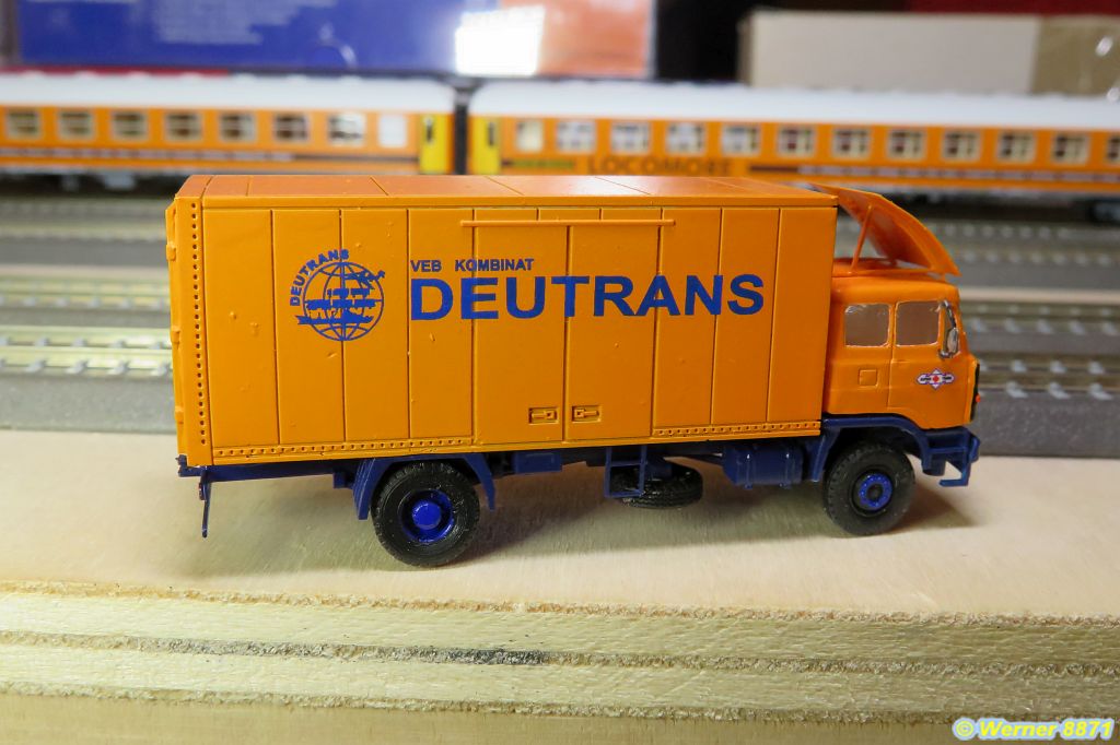 W017_Koffer-Transportzug "DEUTRANS" v. Ostsee-Trans Rostock; 'hobbyschraub'_05