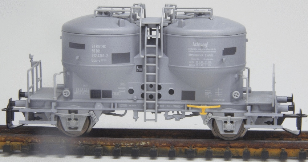 Staubehälterwagen Ucs mit Flicken