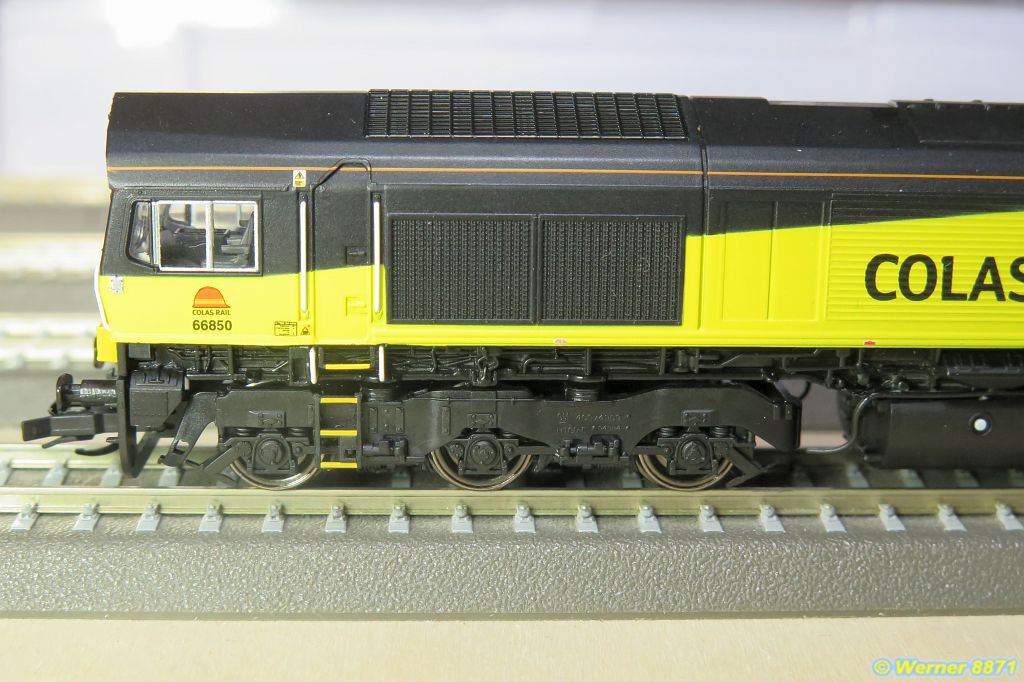 W051_BR Class 66, 66850, 'David Maidment OBE'; Colas Rail; Ep. VI; HORNBY_06