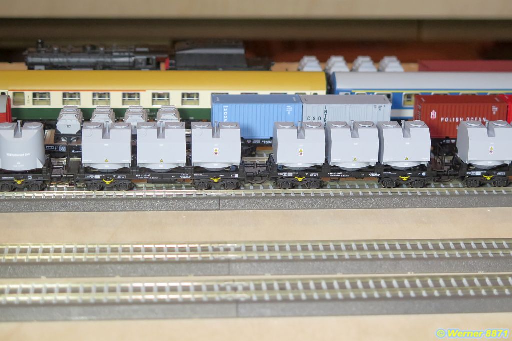 W079_Weitere Kalkkübelwagen_02