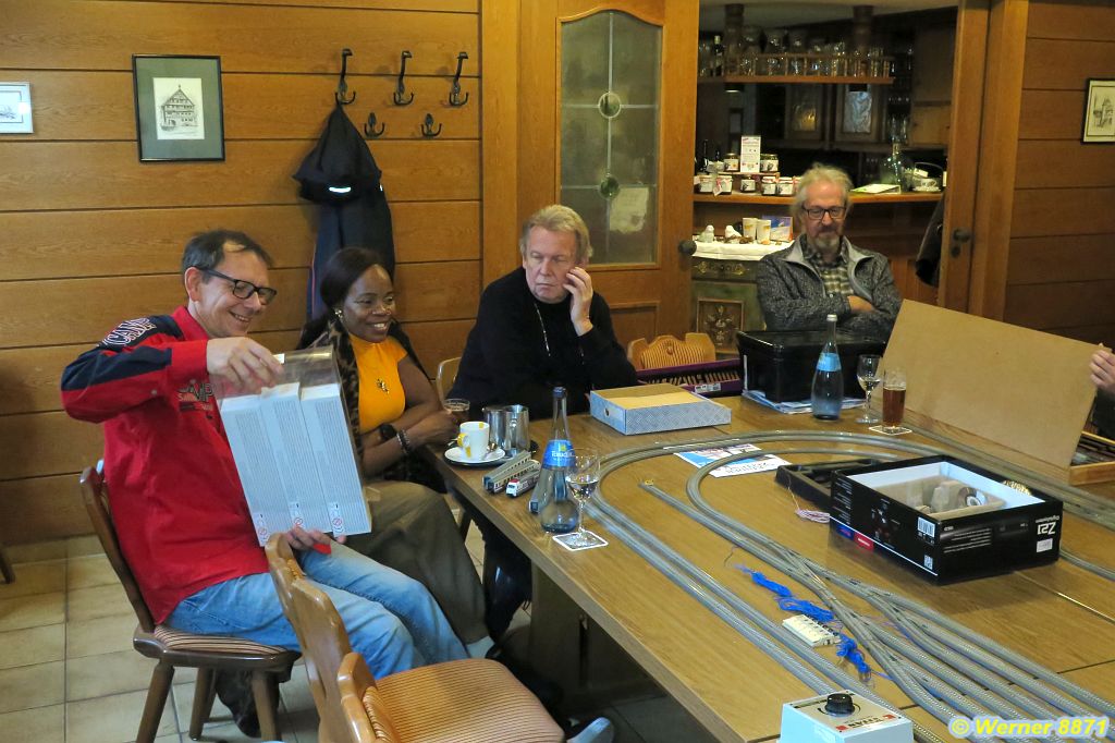 W003_Tischrundgang_03