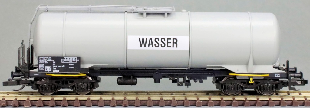 Wasserwagen des Unkratvernichtungszuges
