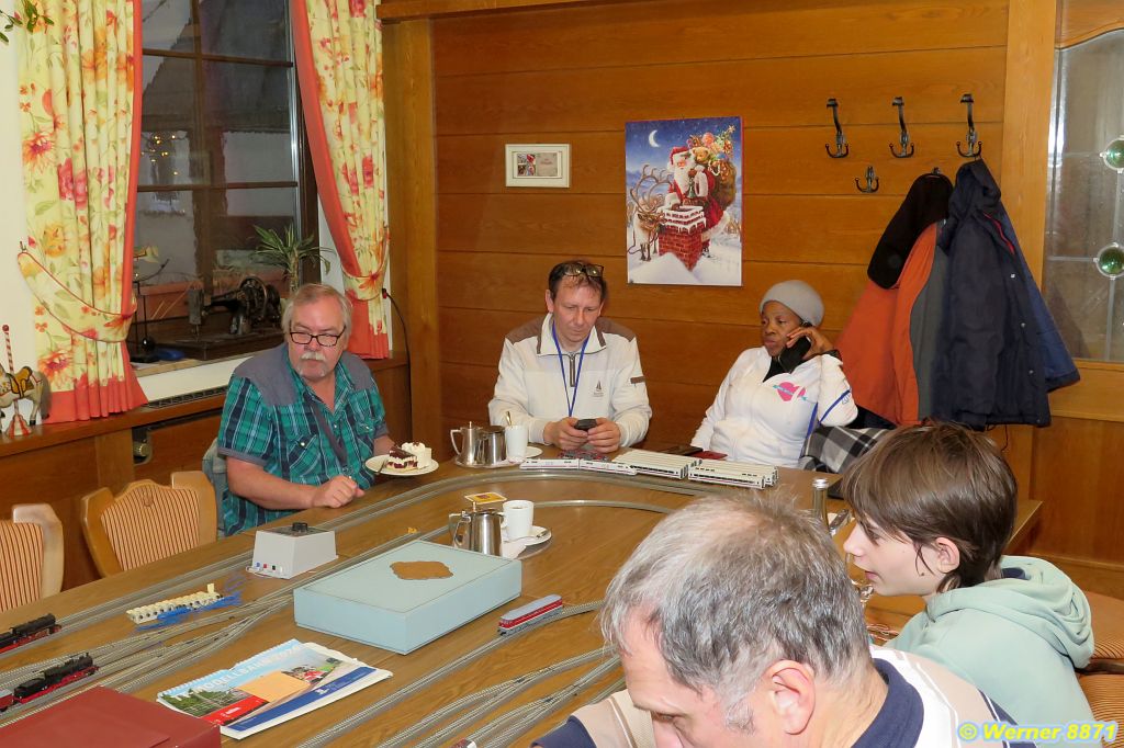 W007_Tischrundgang_07