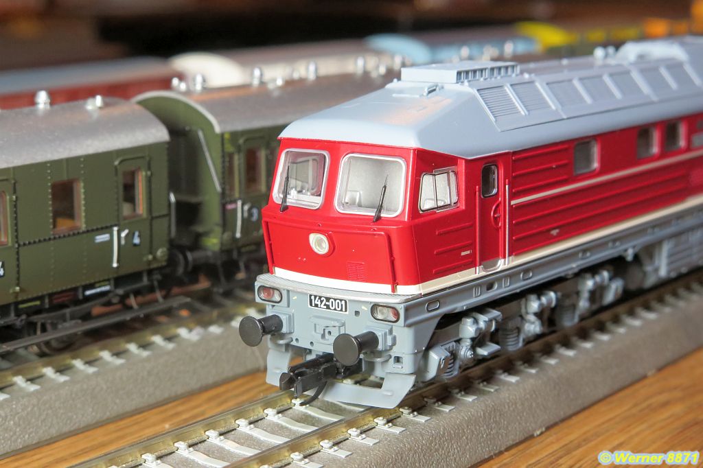 W022_BR 132 001, Messelok; DR; Ep. IV; Tillig-Club_01