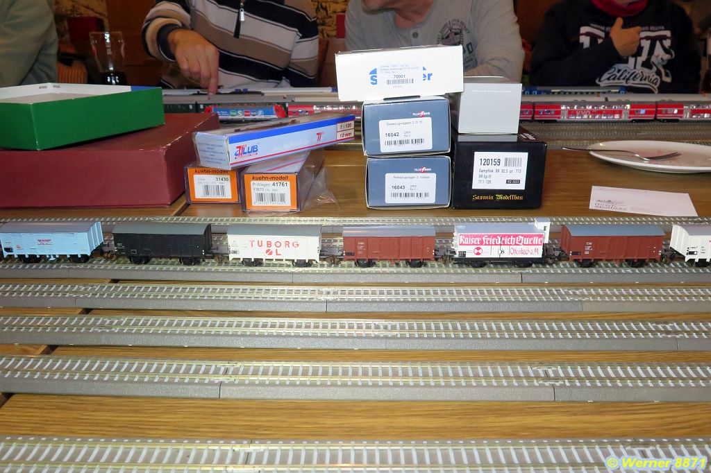 W038_Kurze ged. Güterwagen_02