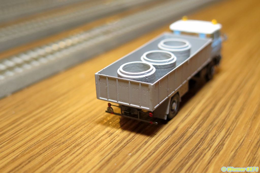 W076_LKW LIAZ 100 m. Pritsche + Ladung; Bausatz über 'hobbyschraub'_03