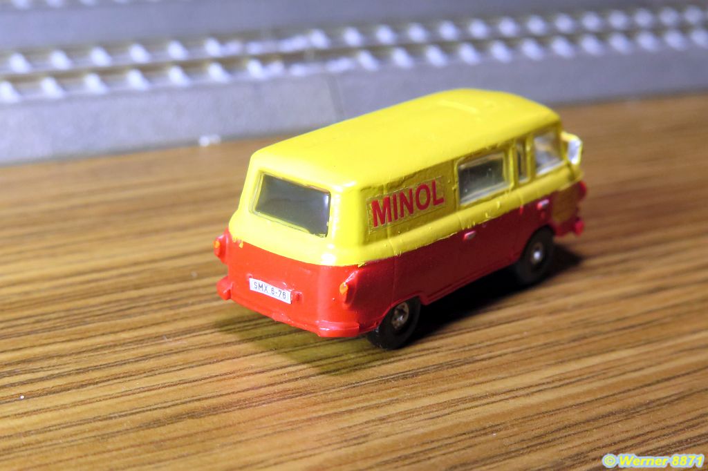 W098_Barkas Halbbus, "MINOL"; Bausatz über 'hobbyschraub'_03