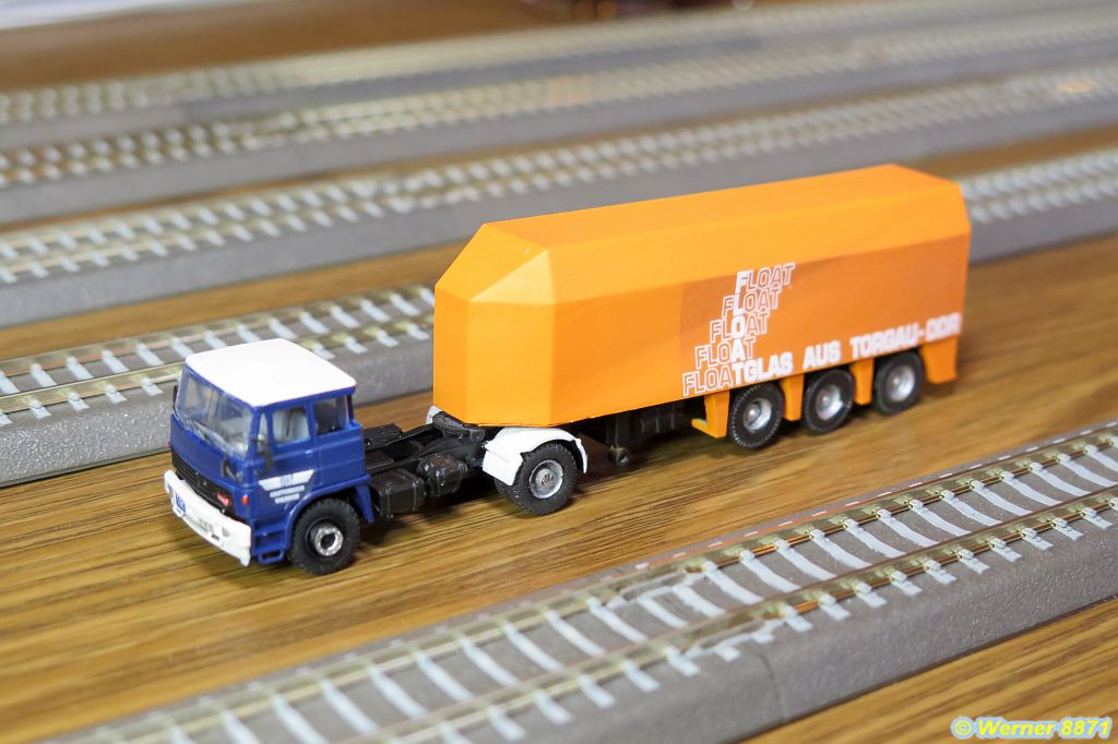 W001_LIAZ-SZM mit Sattelauflieger "FLOATGLAS AUS TORGAU-DDR"; hobbyschraub_01